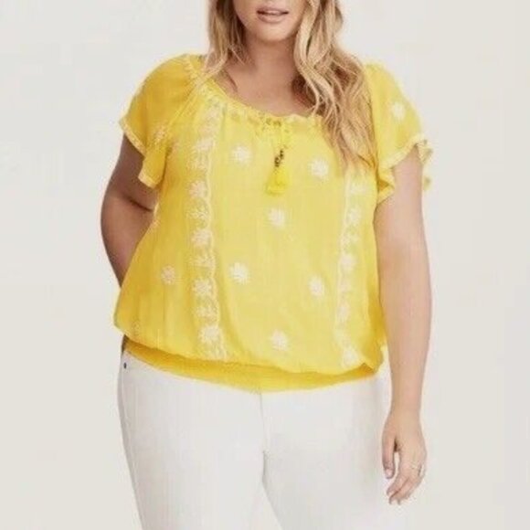 Torrid Yellow Embroidered Floral Short Sleeve Blouse - Size 4 - Picture 1 of 5